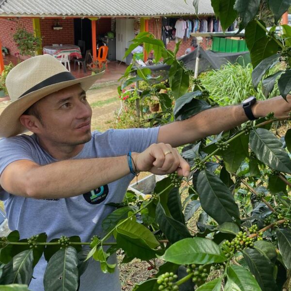 Colombia – El Paraiso Villa Rosita – Diego Samuel Bermúdez Anaerobic Fermentation Coffee Direct Trade Espresso Fair2Farmer Filter Washed